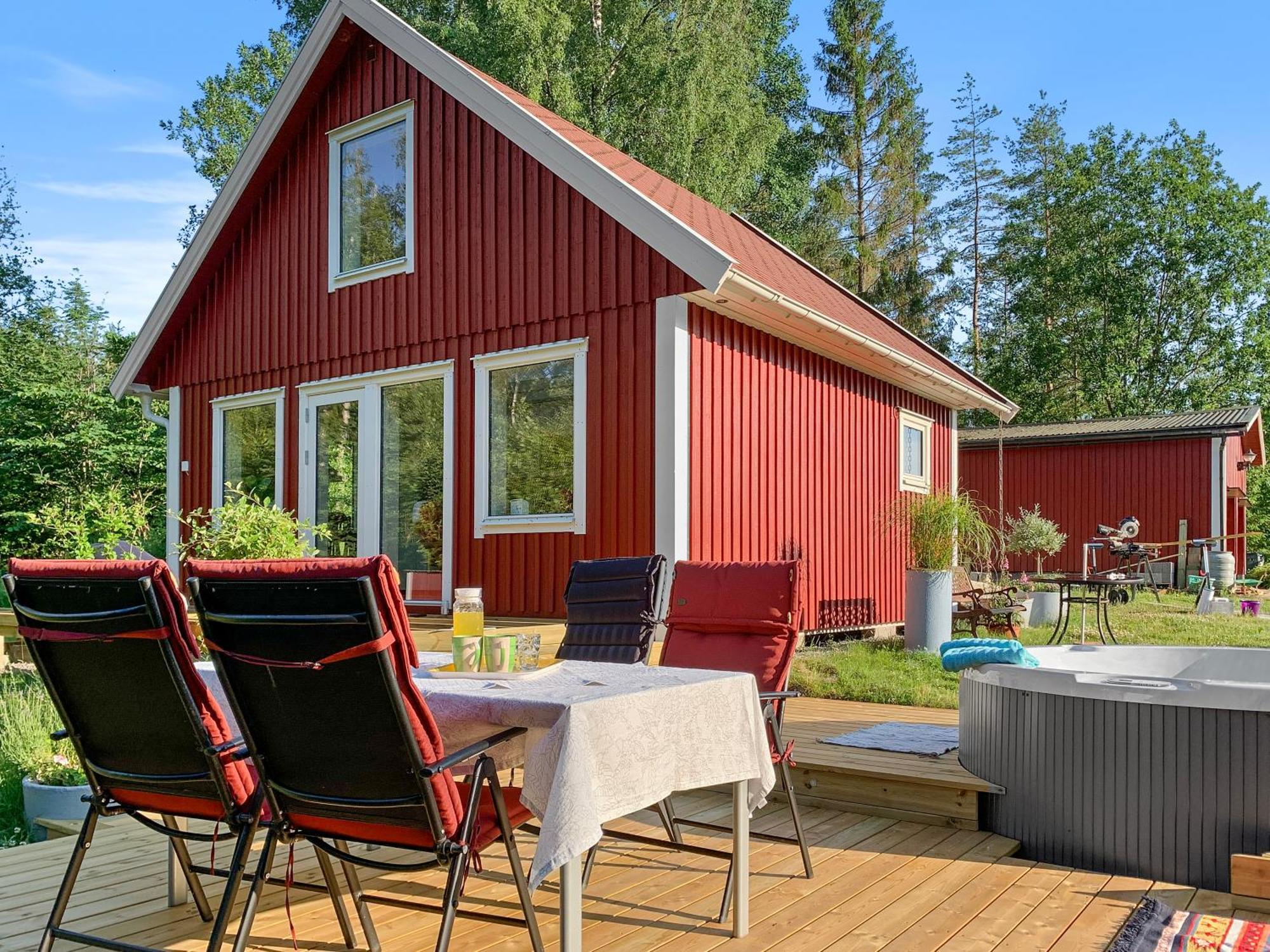 The Blomsholm Cabin - Recharge Your Electric Car Stromstad Ngoại thất bức ảnh